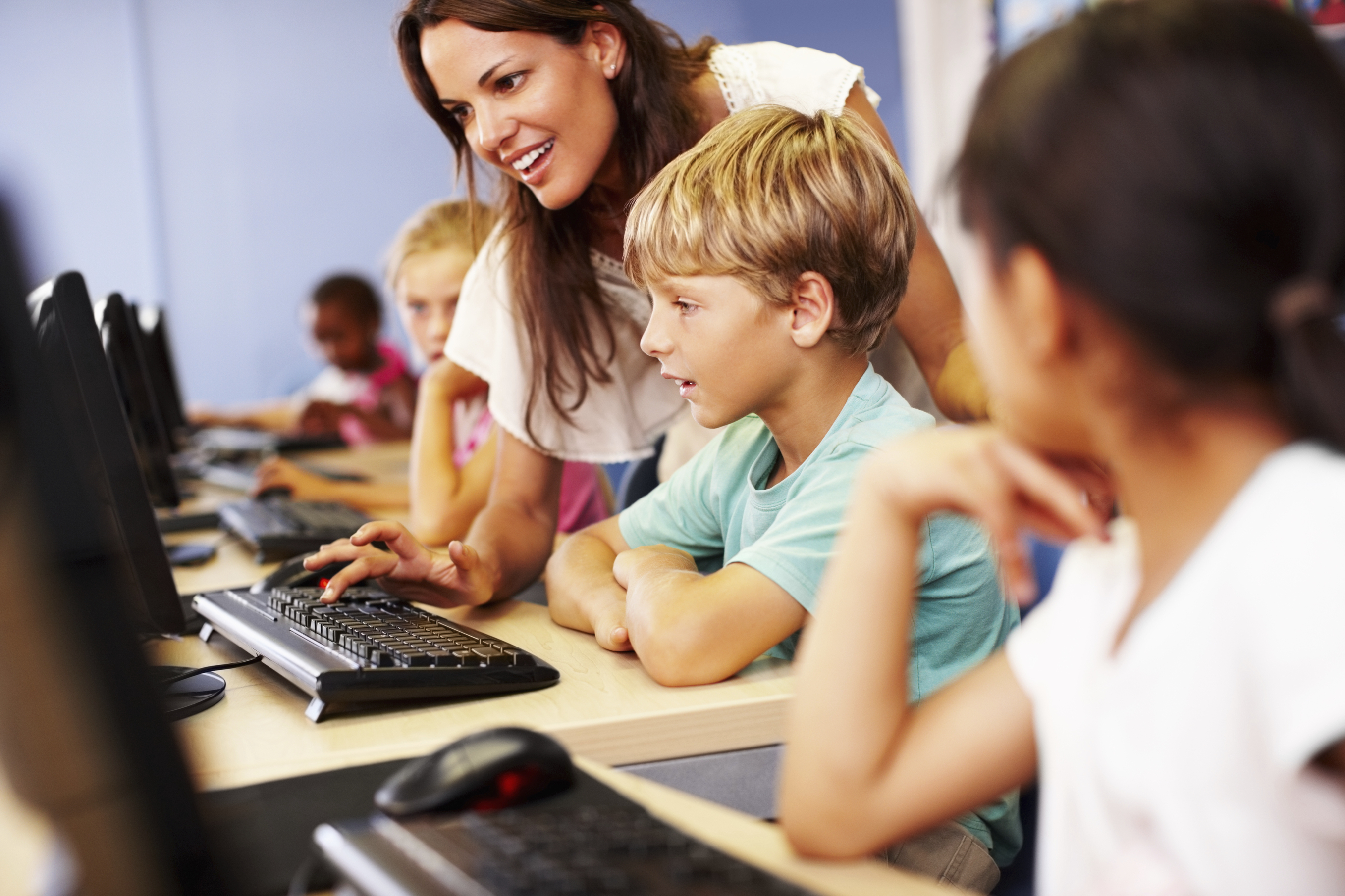 Логопед электронное. Цифровизация и дети. ИКТ В школе. Цифровые технологии для детей. Роль интернета в образовании.